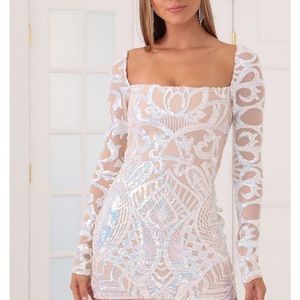 Lucy in the Sky Giulia fitted sequined dress